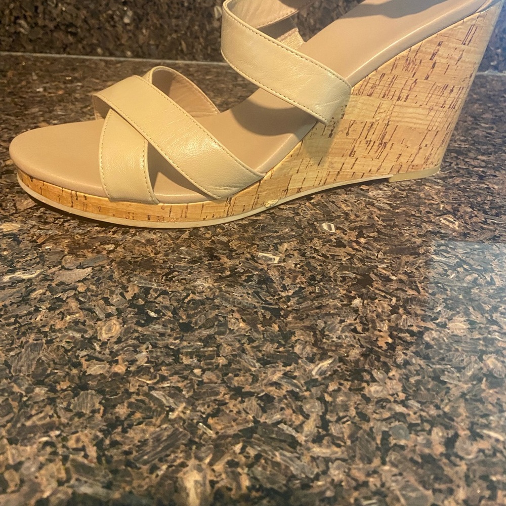 Cole Haan Beige Platform Wedge Sandals
Jillian Wedge size 10.5 B